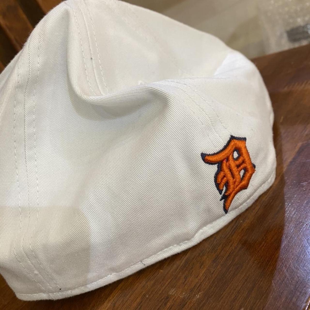 New Era Detroit Tigers Fitted Hat Condition: - Depop