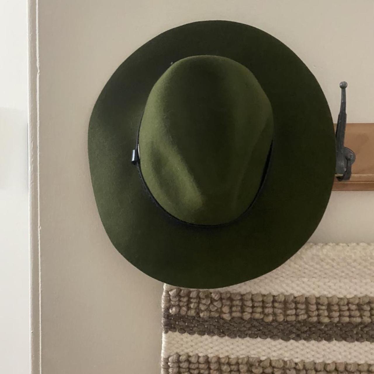 Angela & William Women's Green and Khaki Hat (2)