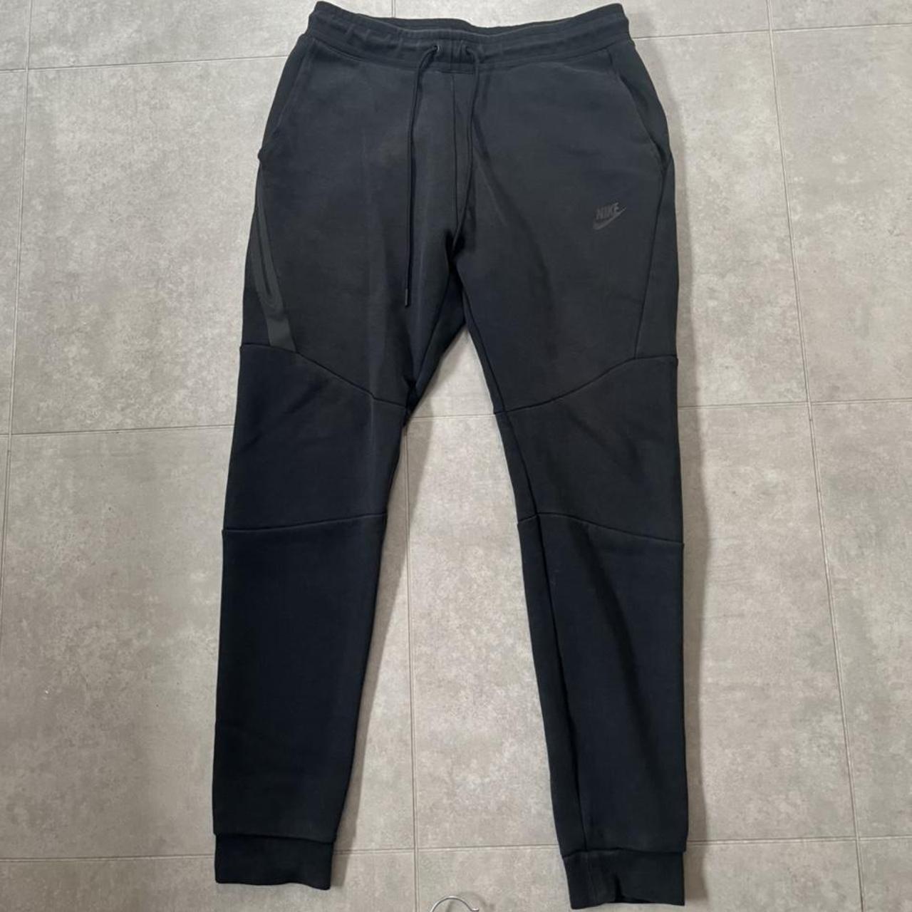 nike tech fleece tracksuit bottoms black