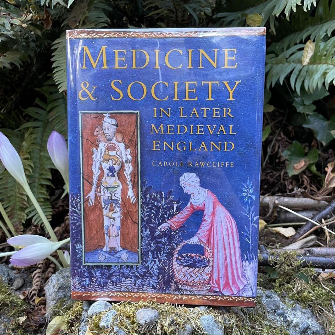 Awesome medieval medicine book - Depop