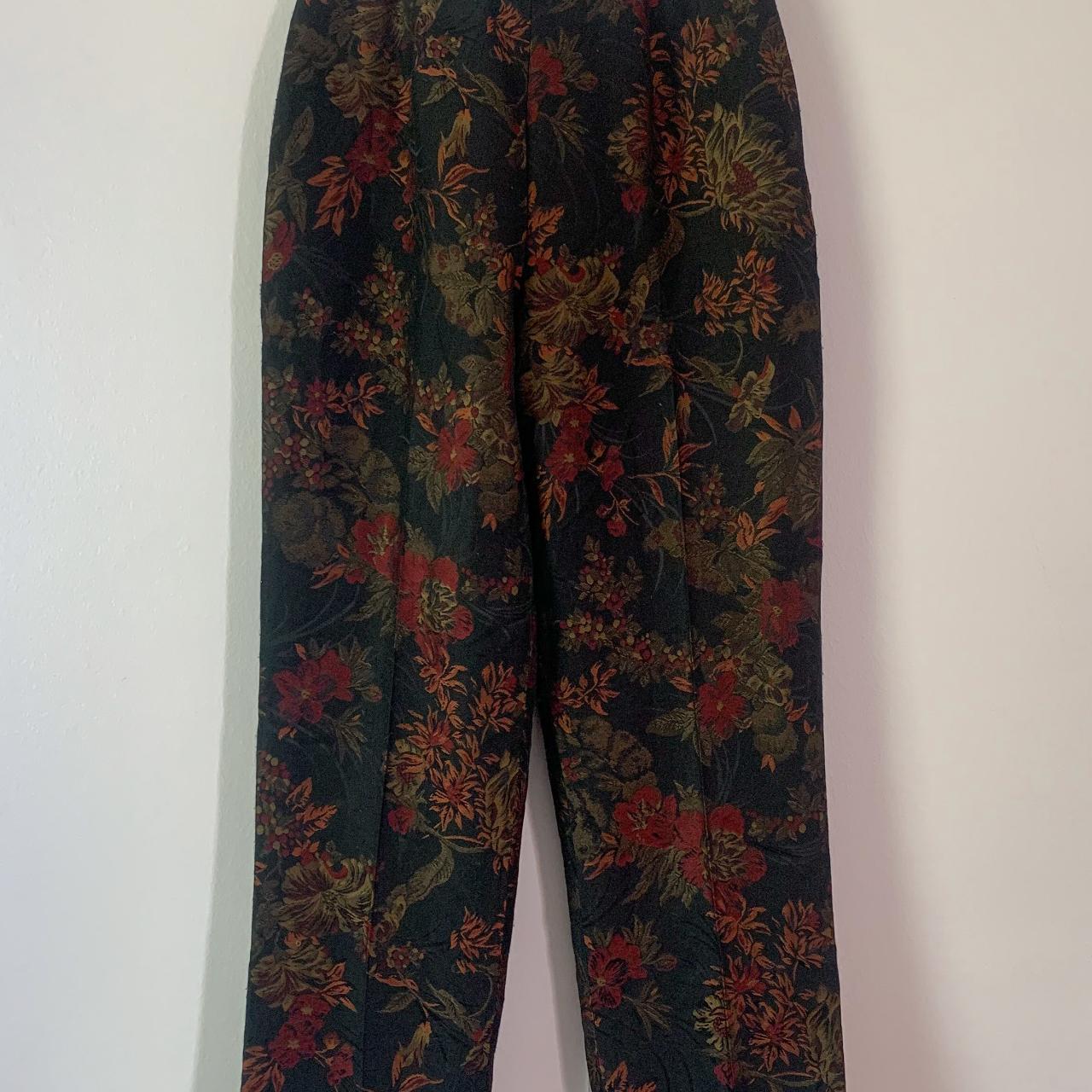 The perfect fall pants! Jones New York petite pants,... - Depop