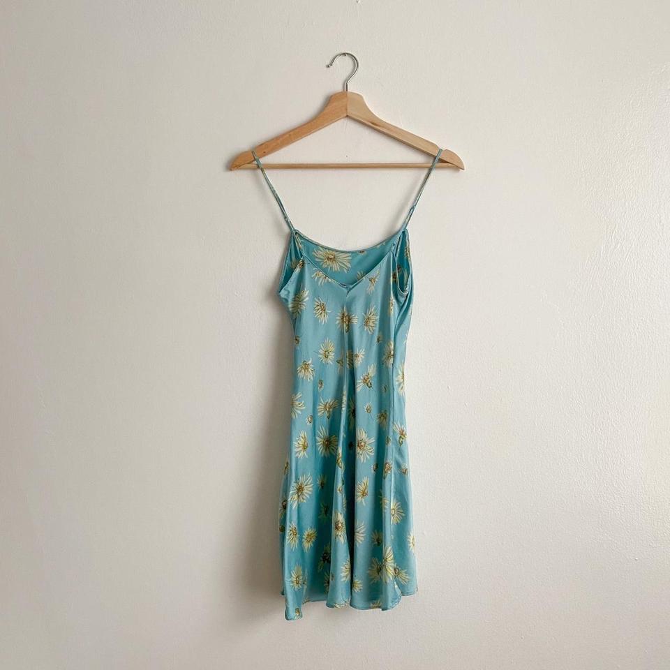 vintage victoria's secret daisy silk slip dress 🌼 ✿ - Depop