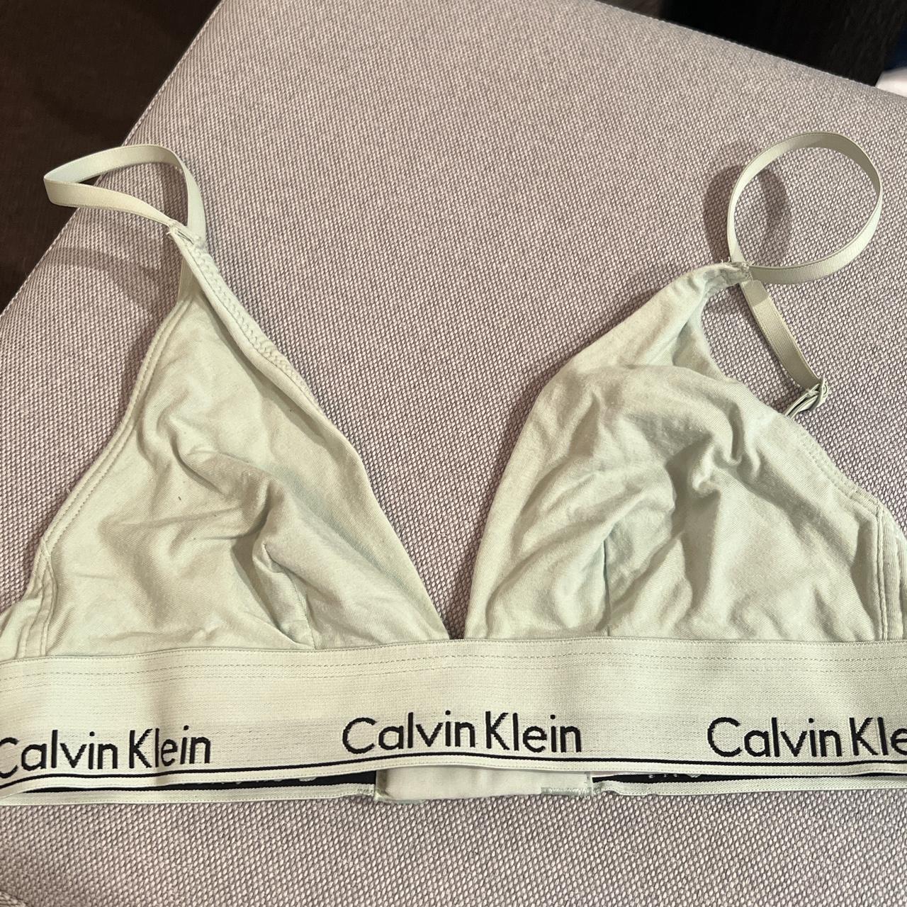 Small Calvin Klein bra, very comfortable and gently... - Depop