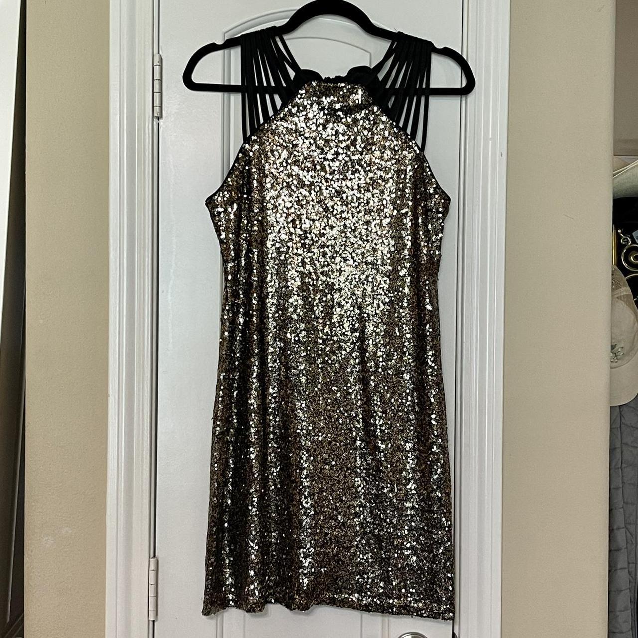 Make a statement for or your next elegant... Depop