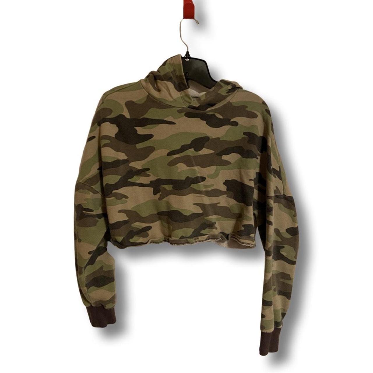 H M Cropped Camo hoodie. Womens S hoodie camo