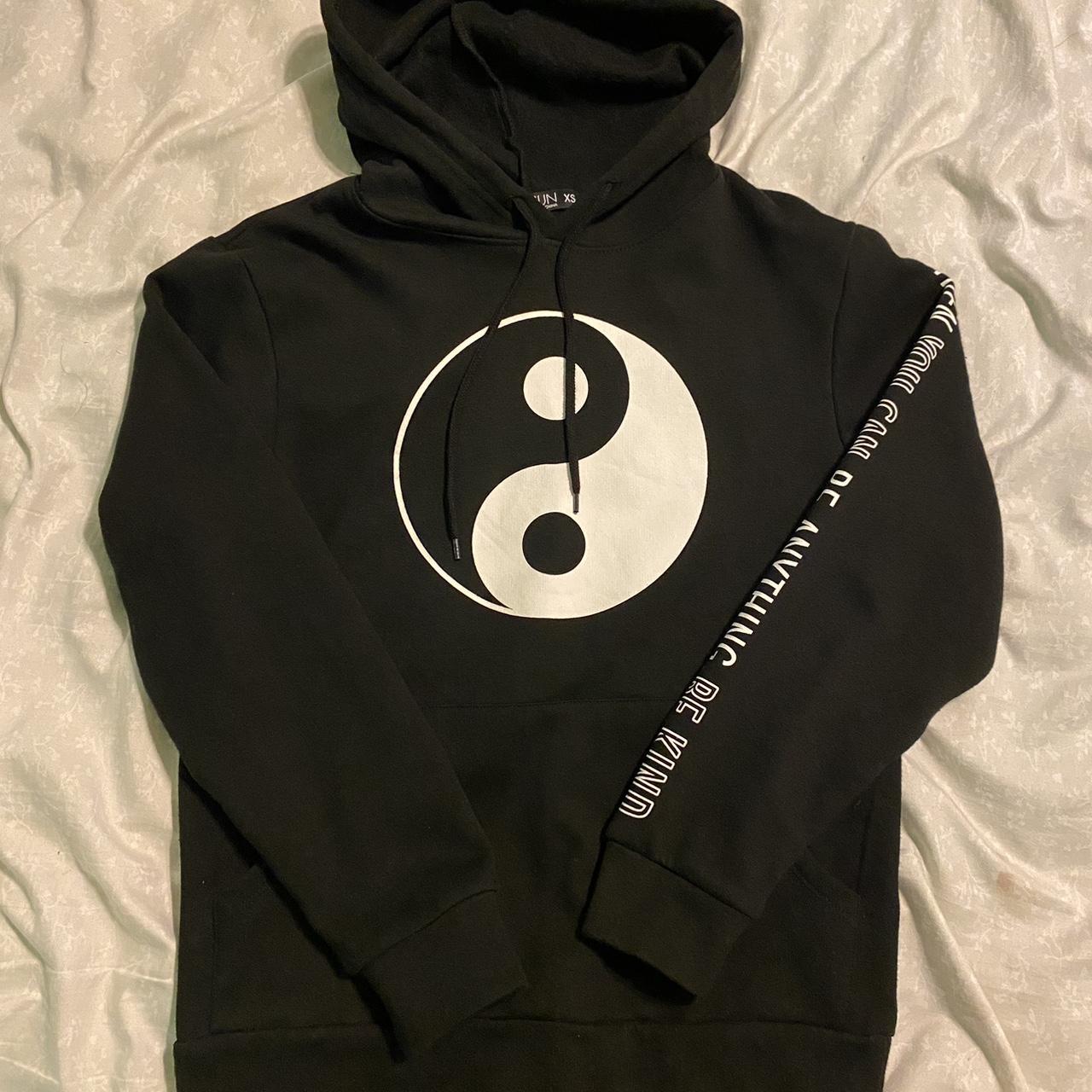 Fifth Sun Women's Black and White Hoodie (2)