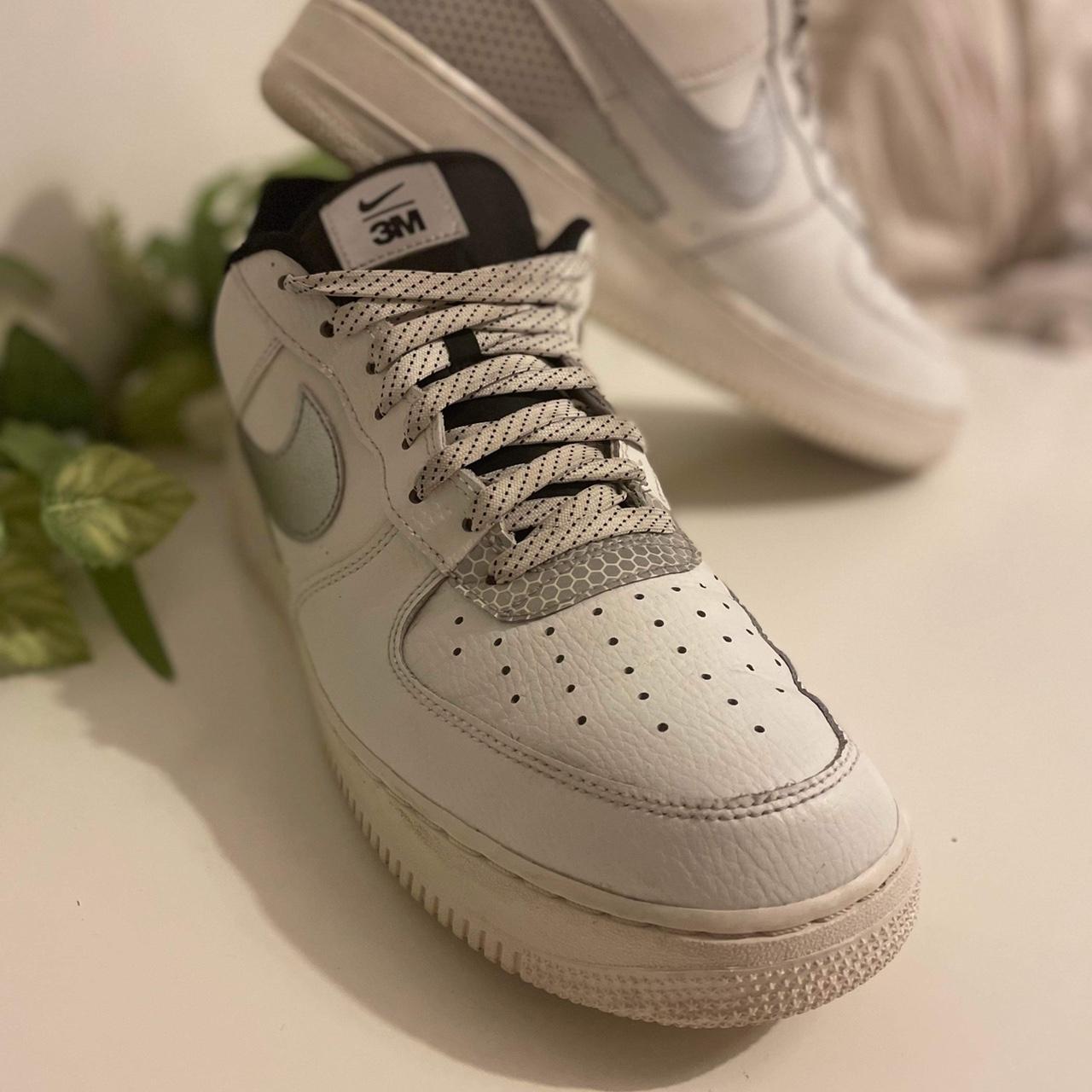 mens nike air force one lv8