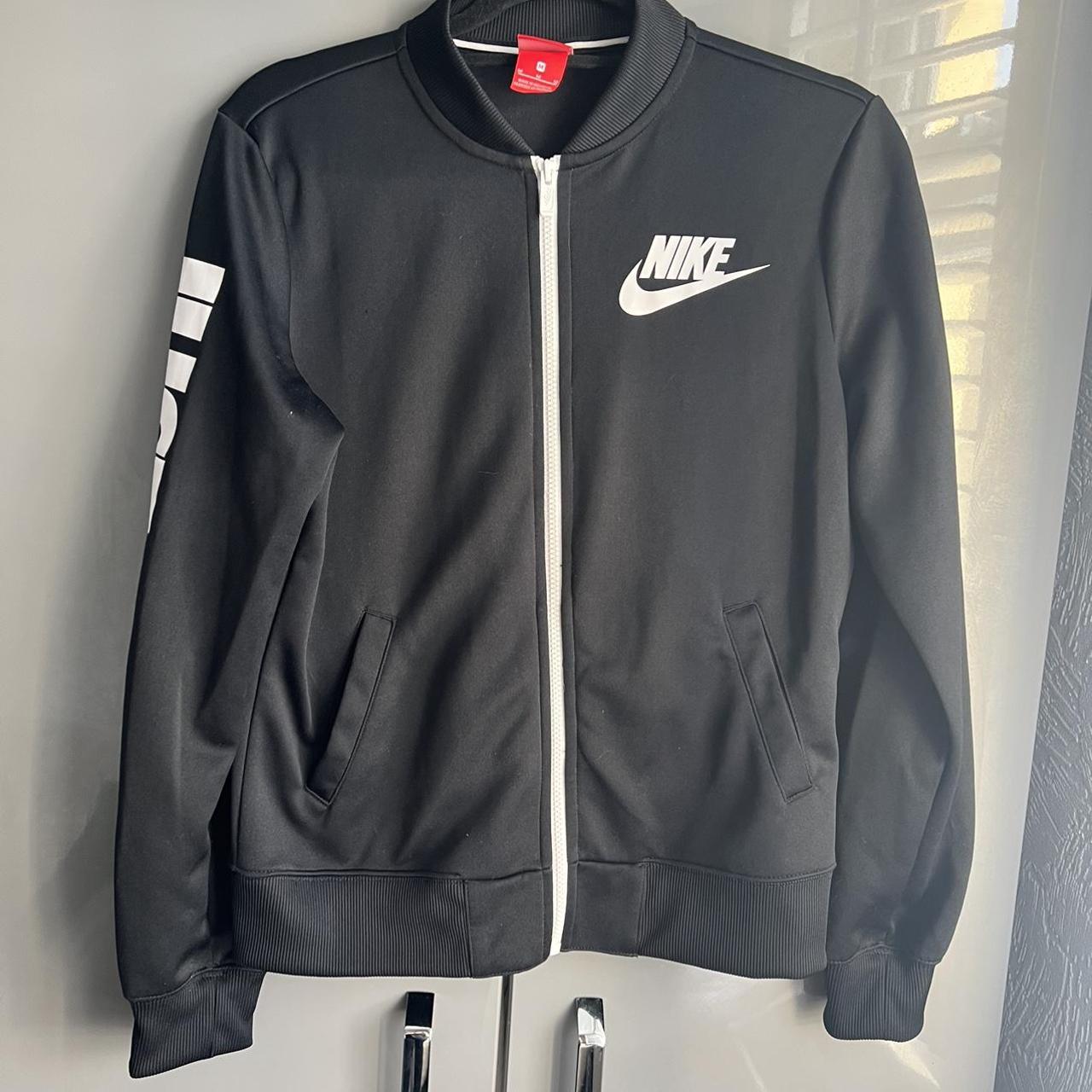 nike outlet jacket