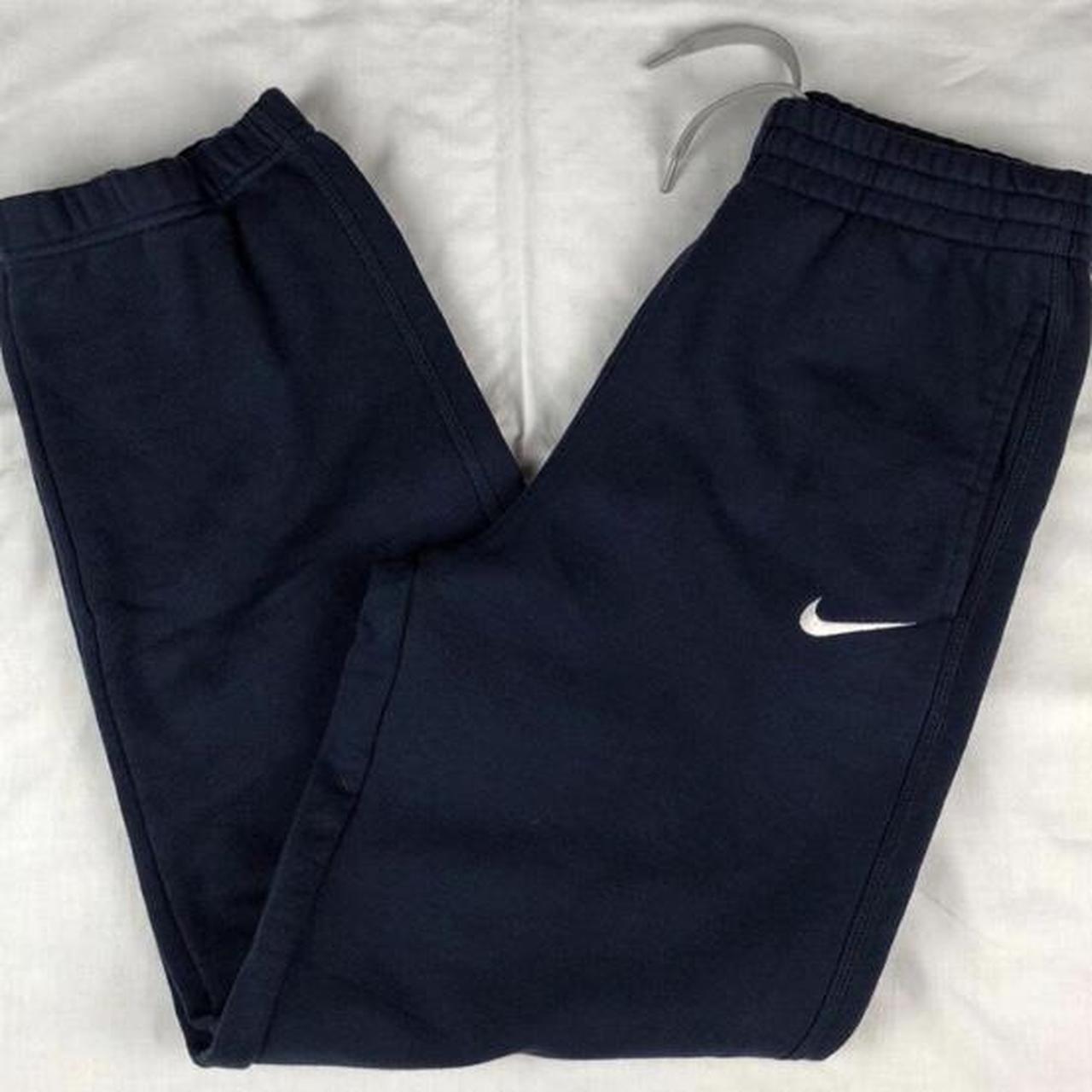 Nike Women's Navy Joggerstracksuits Depop