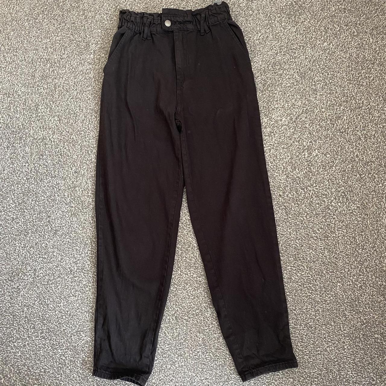 Stradivarius Women's Black Trousers | Depop