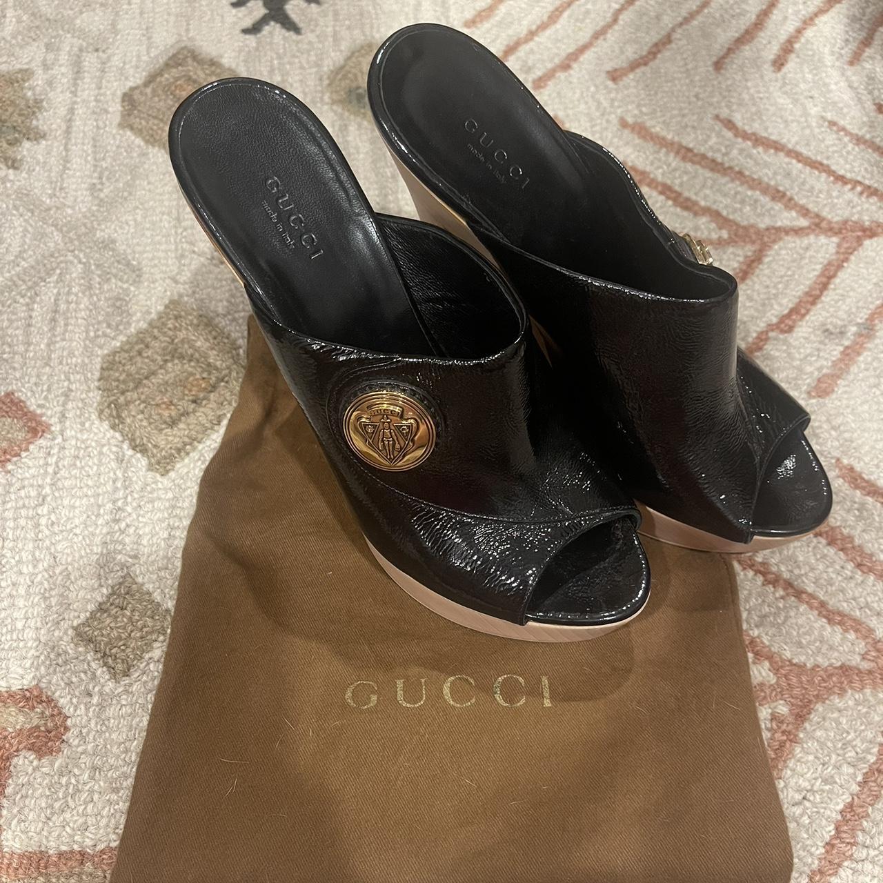 Gucci Vintage Gold Leather Sandals