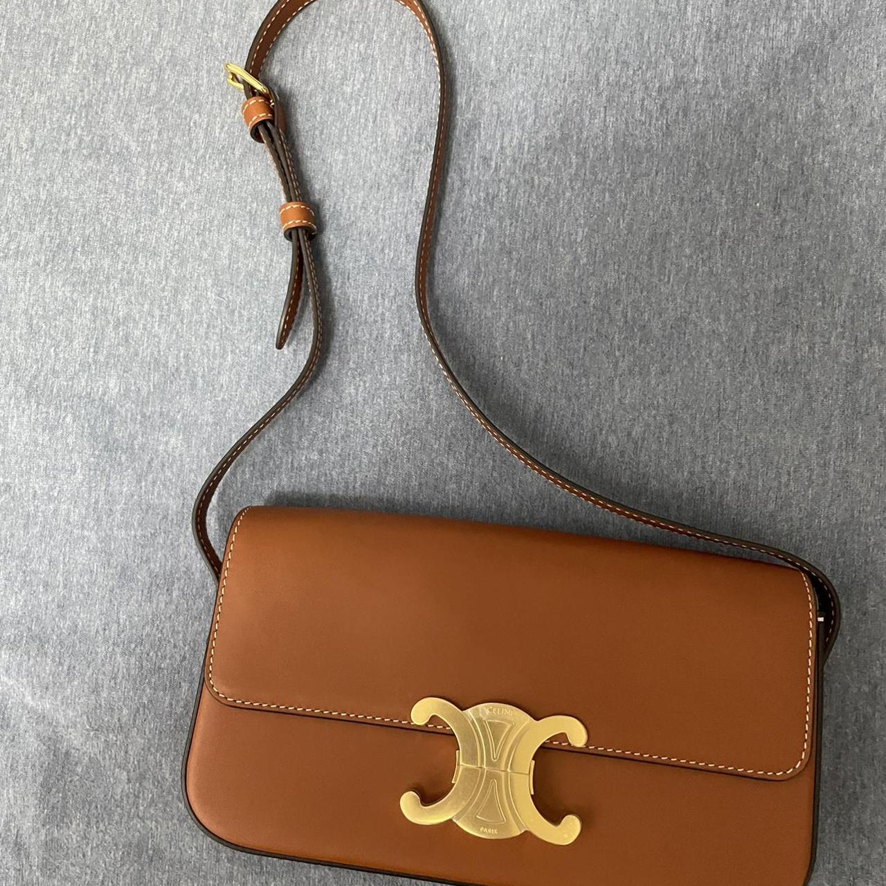 Product Image 1 - 【Sold】
TRIOMPHE SHOULDER BAG IN NATURAL