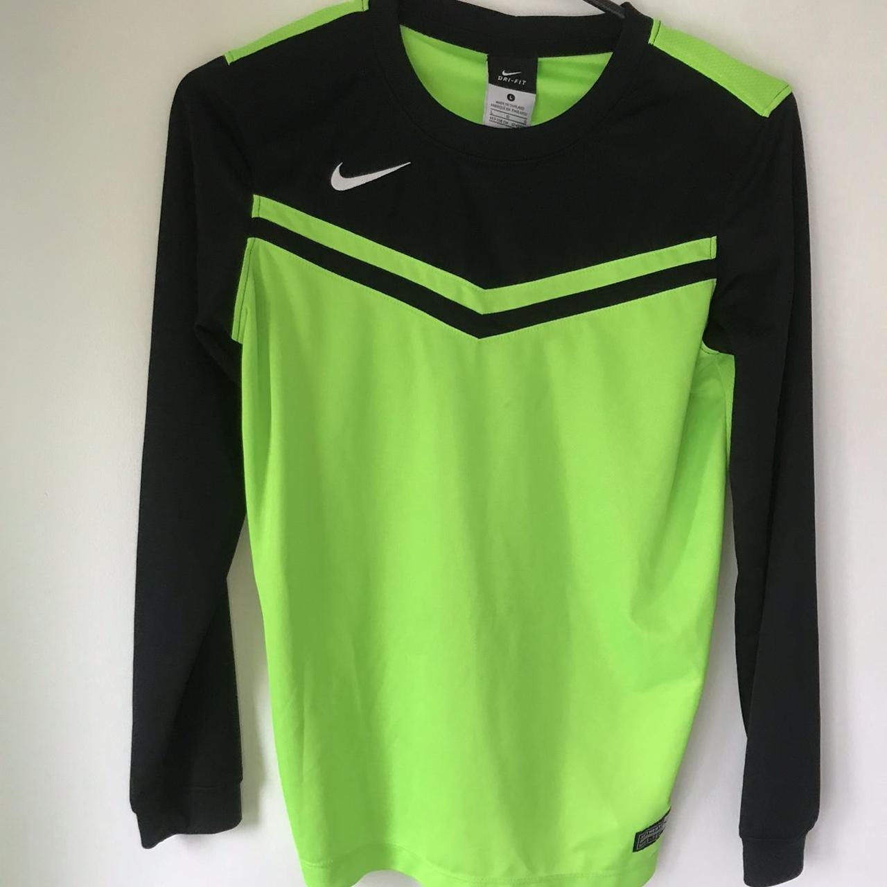 Nike Green and Black Shirt | Depop