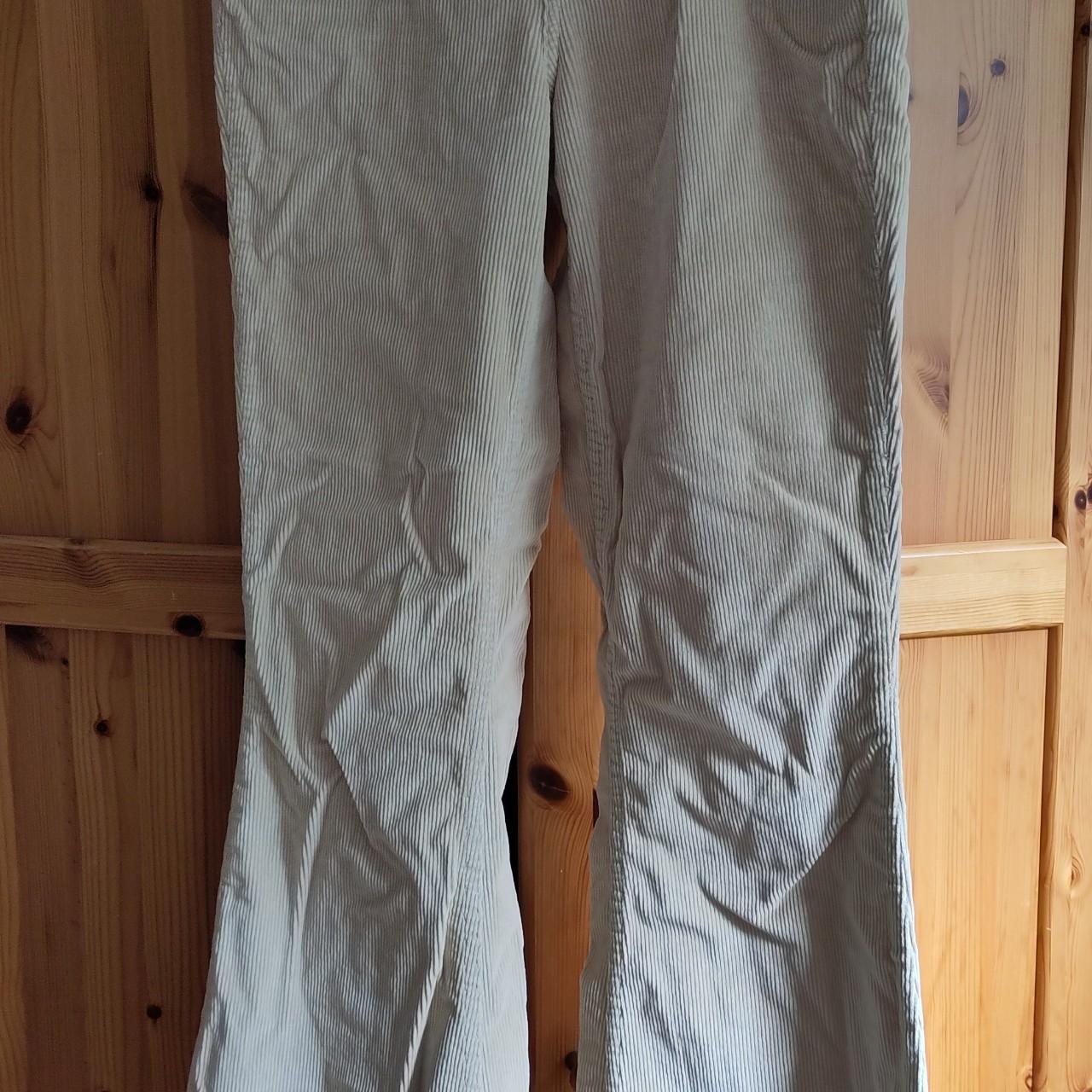 Urban Outfitters Women's Cream Jeans Depop
