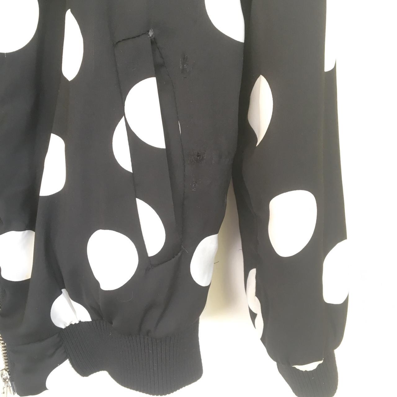I.d.s black and white spotted puffer bomber jacket.... - Depop