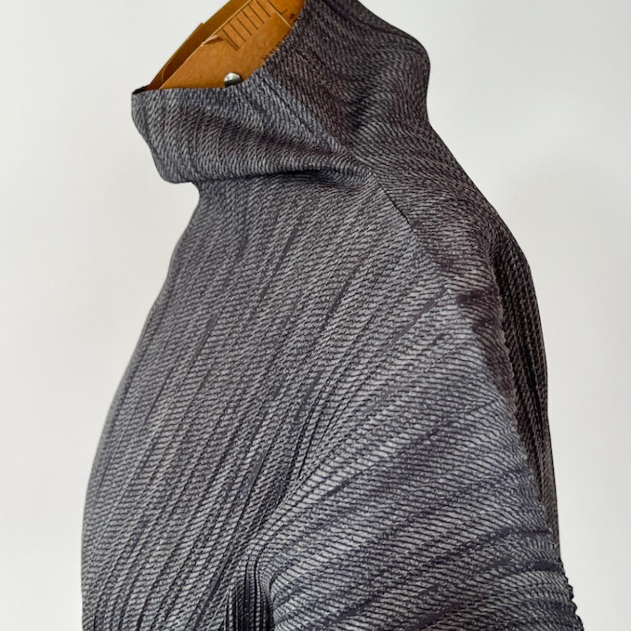 Product Image 3 - Stunning Issey Miyake Pleats Please