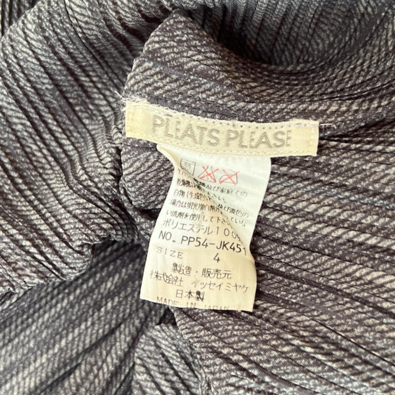 Product Image 4 - Stunning Issey Miyake Pleats Please