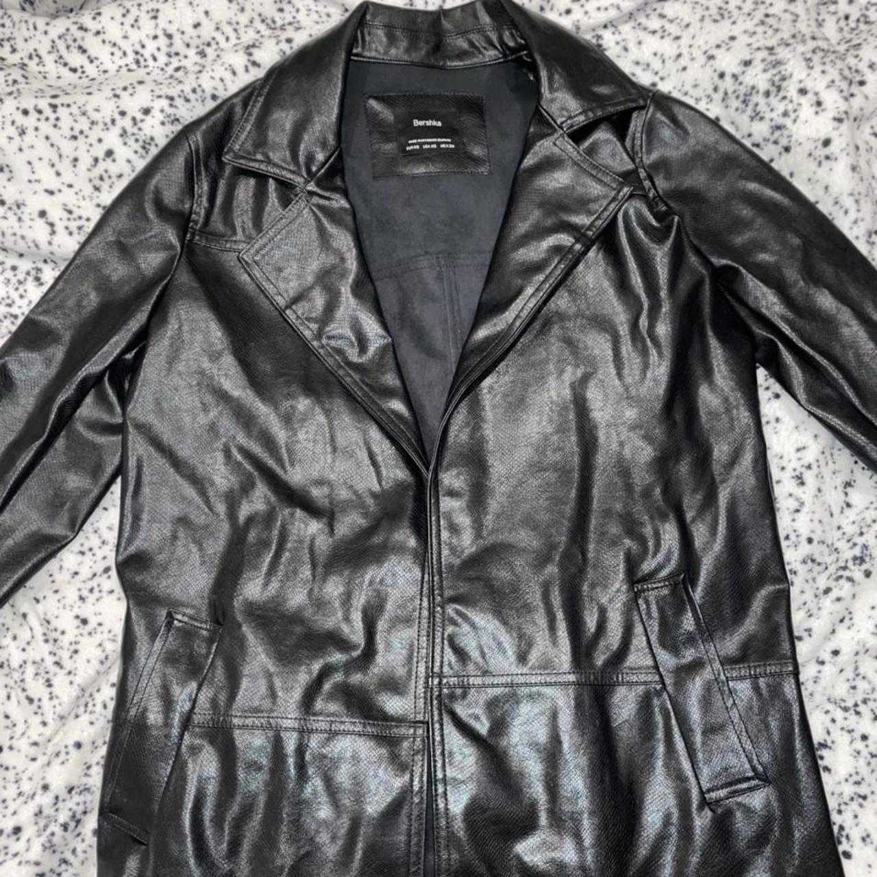 BUTTERY BLACK LEATHER JACKET bershka mid length... - Depop