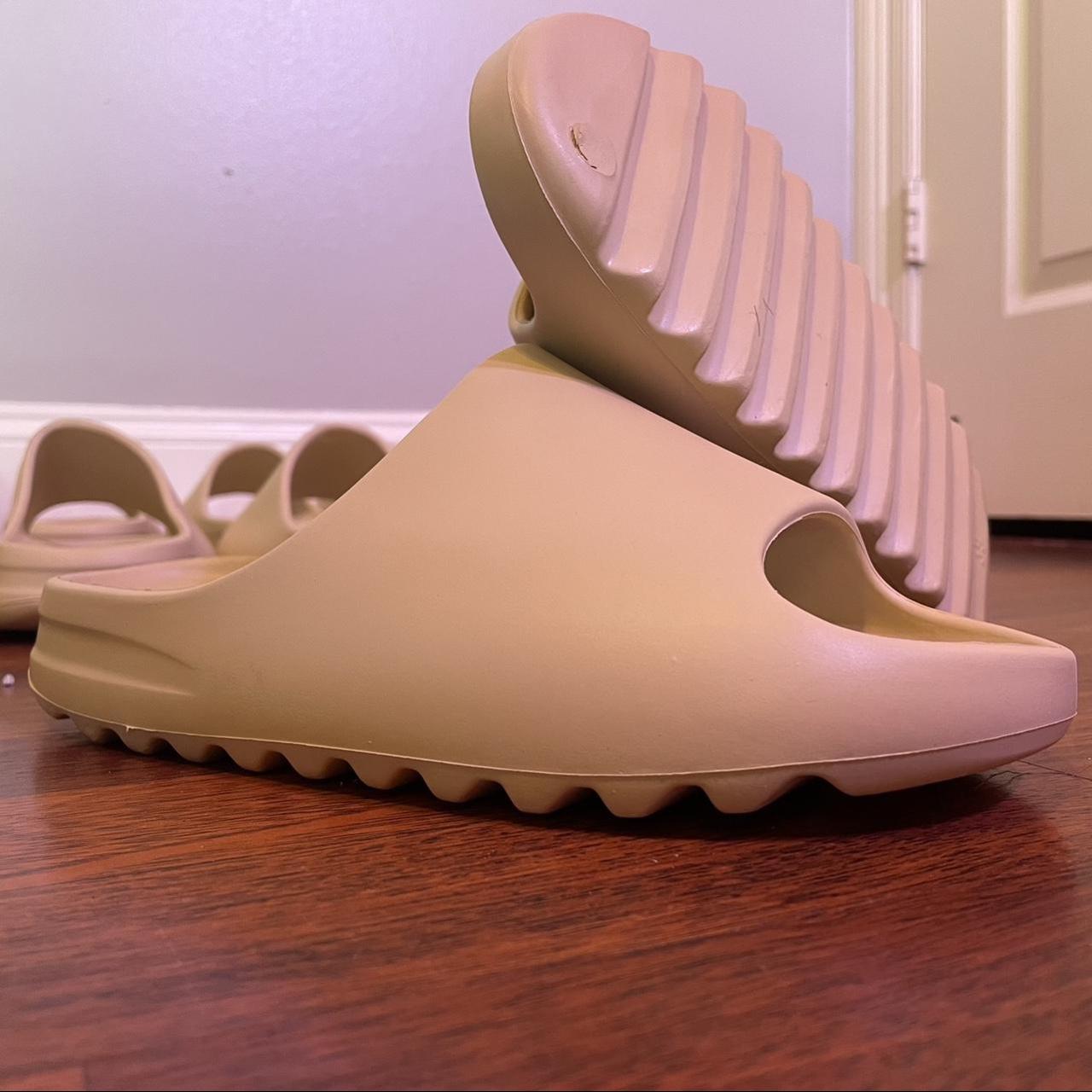 tan yeezys slides