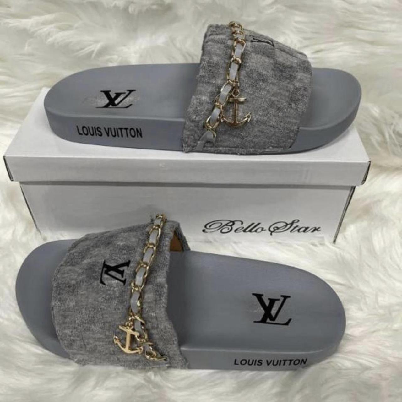 Louis Vuitton Slides - Depop