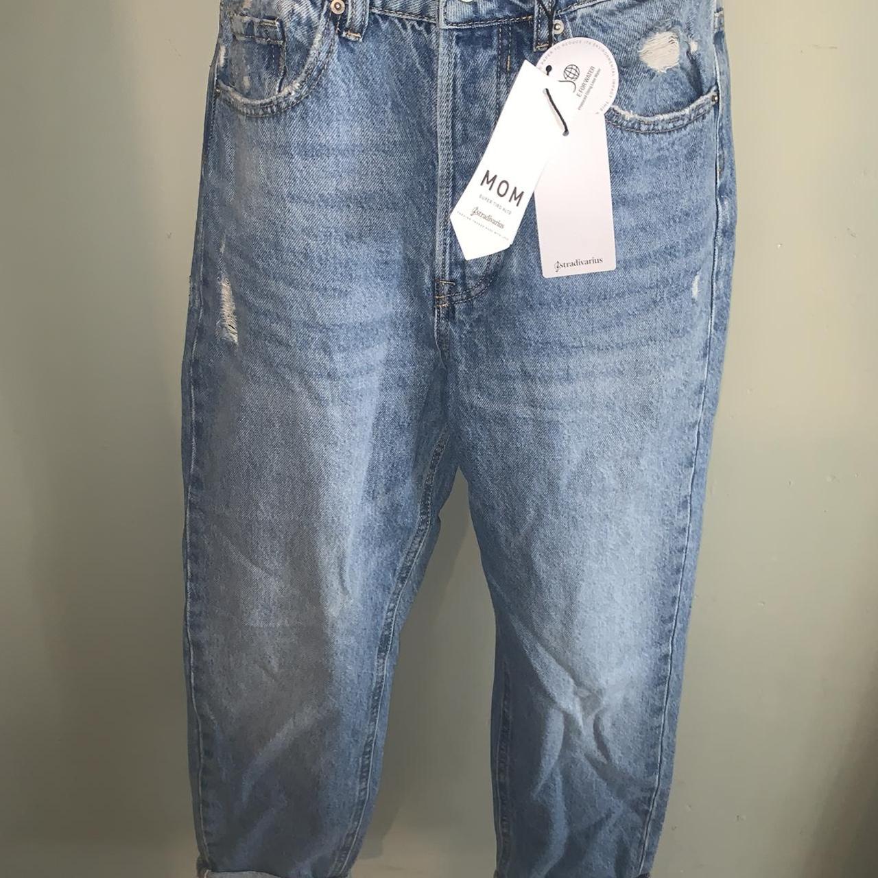 Stradivarius mom jeans size uk... - Depop