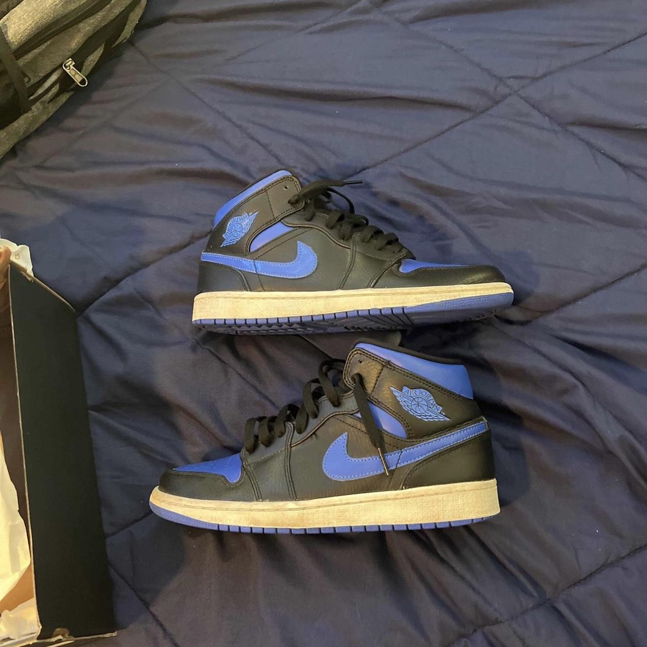 jordan 1 mid hyper royal resell