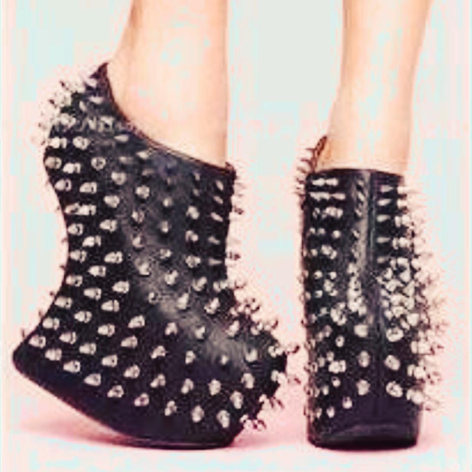 jeffrey campbell heelless boots