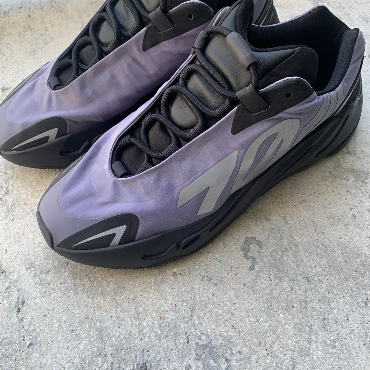 yeezy 700 blue mint