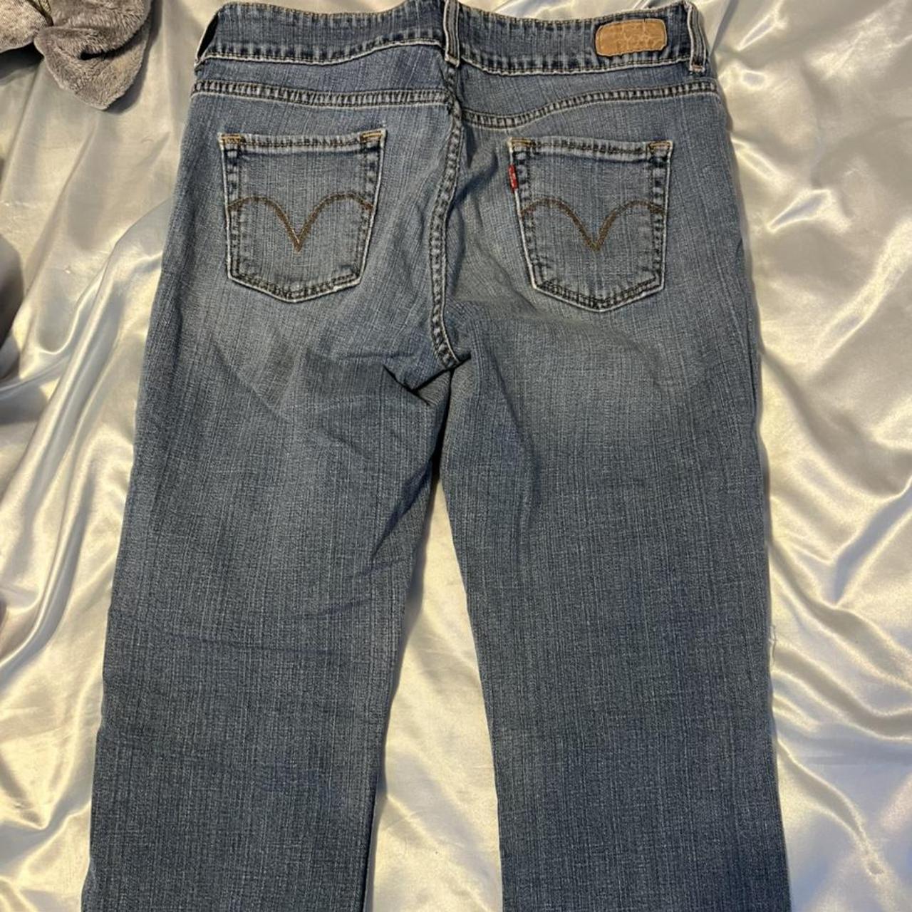 🤍low rise ripped bootcut jeans from levi🤍 thrifted!... Depop