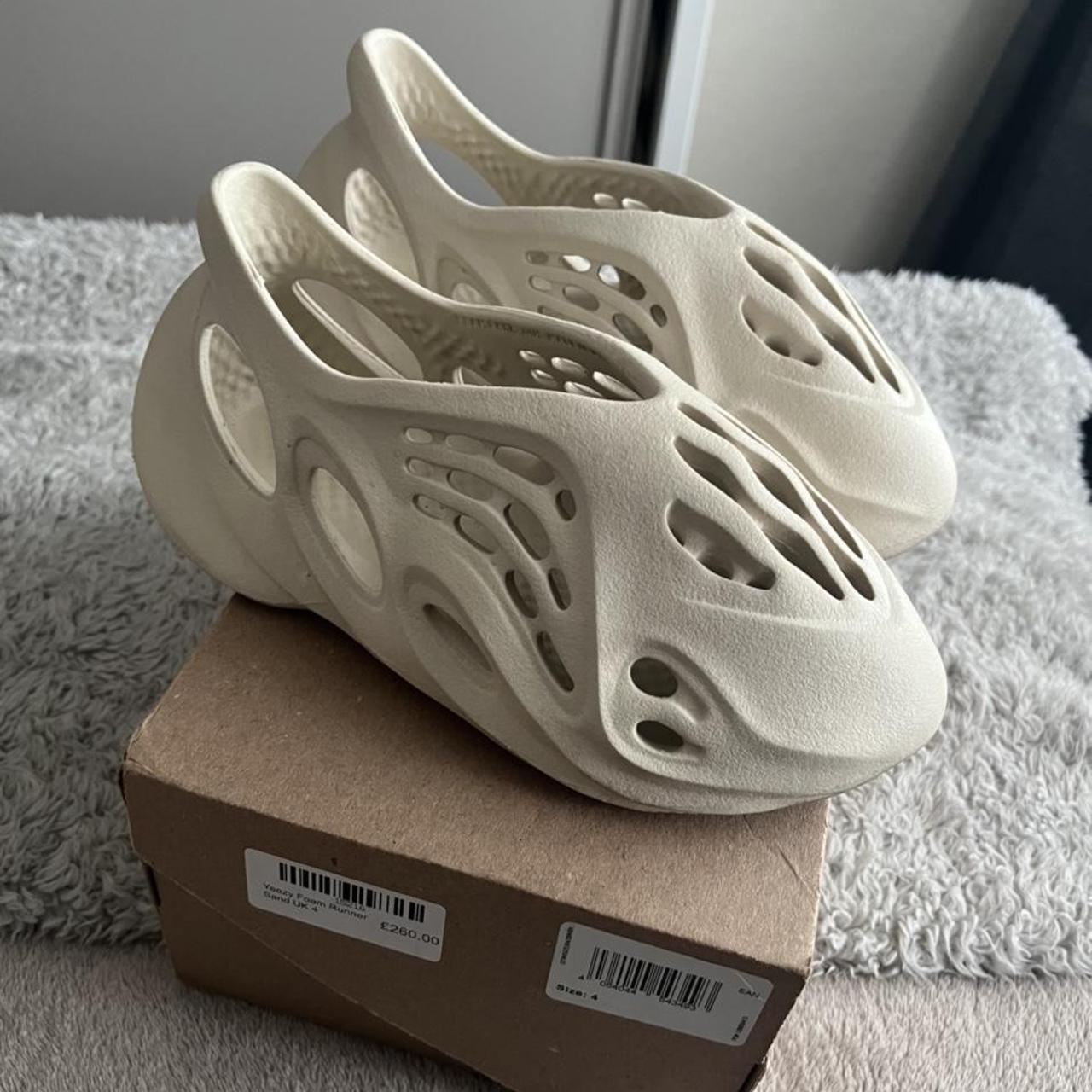 yeezy foam runner size 4