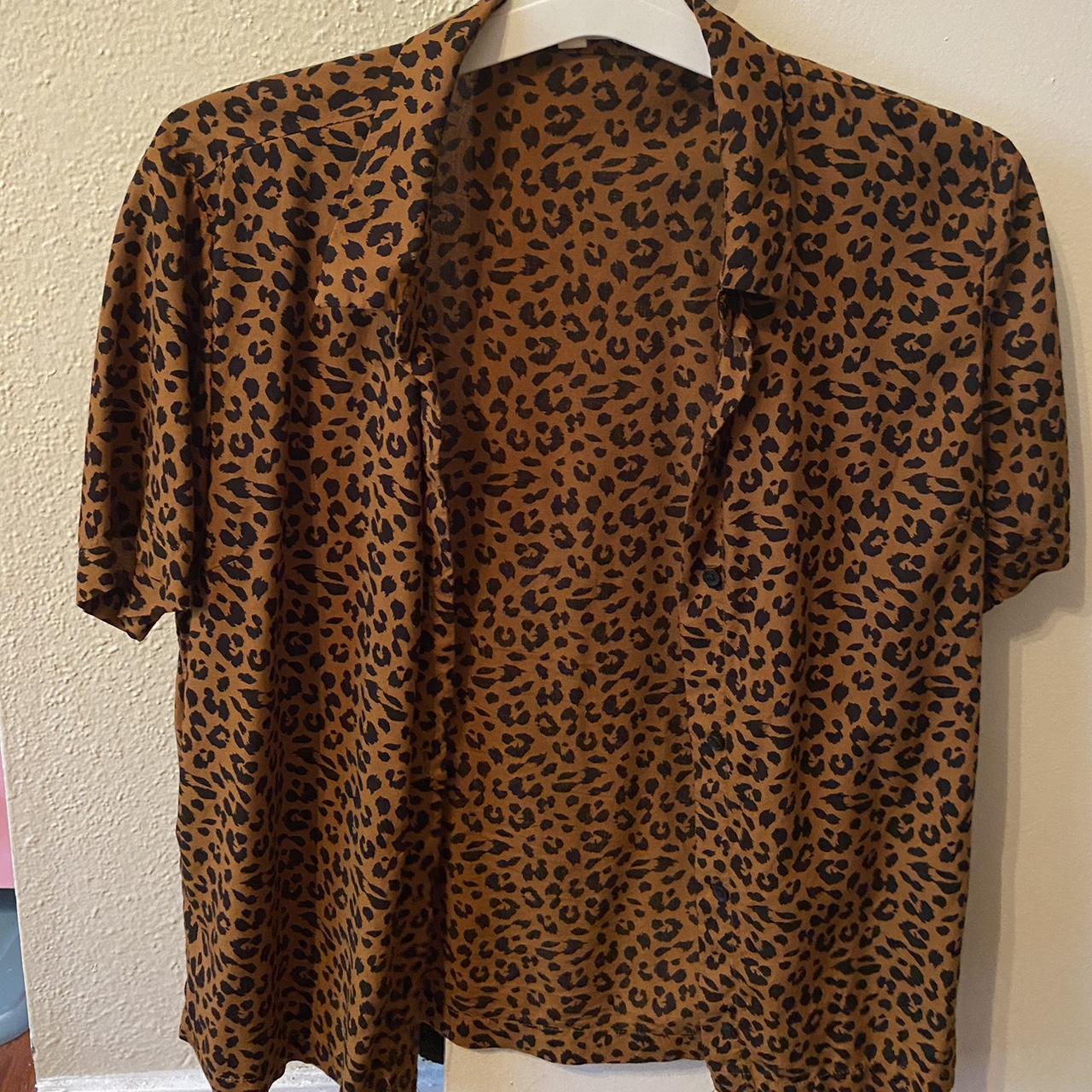 van’s button-up cheetah/leopard print shirt ☆... - Depop