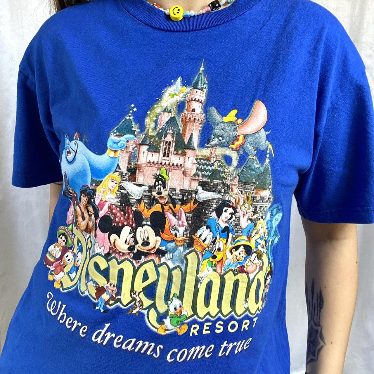 Vintage Disney graphic print Tshirt from Disneyland... Depop