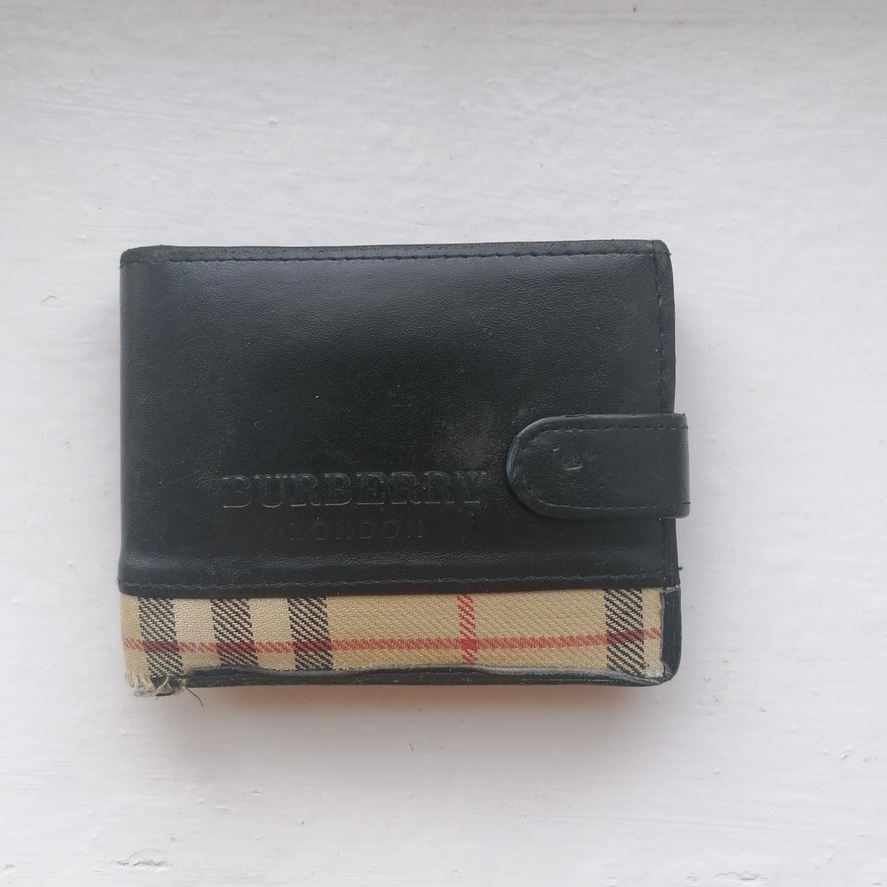 Real or fake burberry wallet? : r/Depop