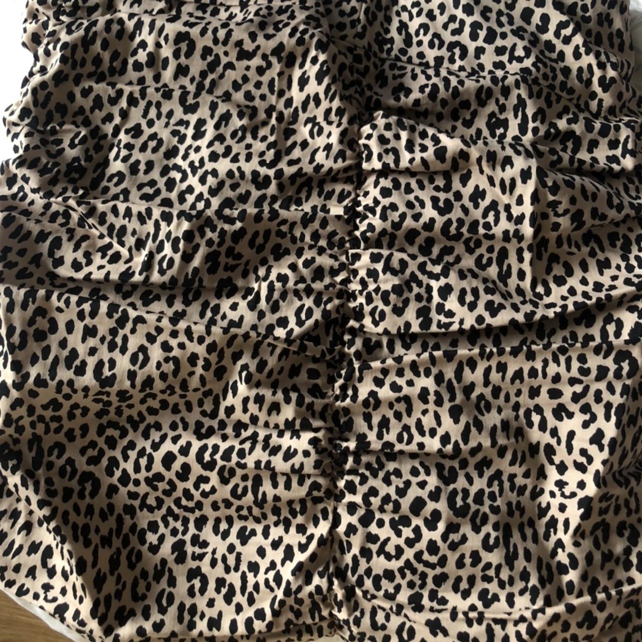 Zara leopard print ruched skirt Never worn and in... - Depop