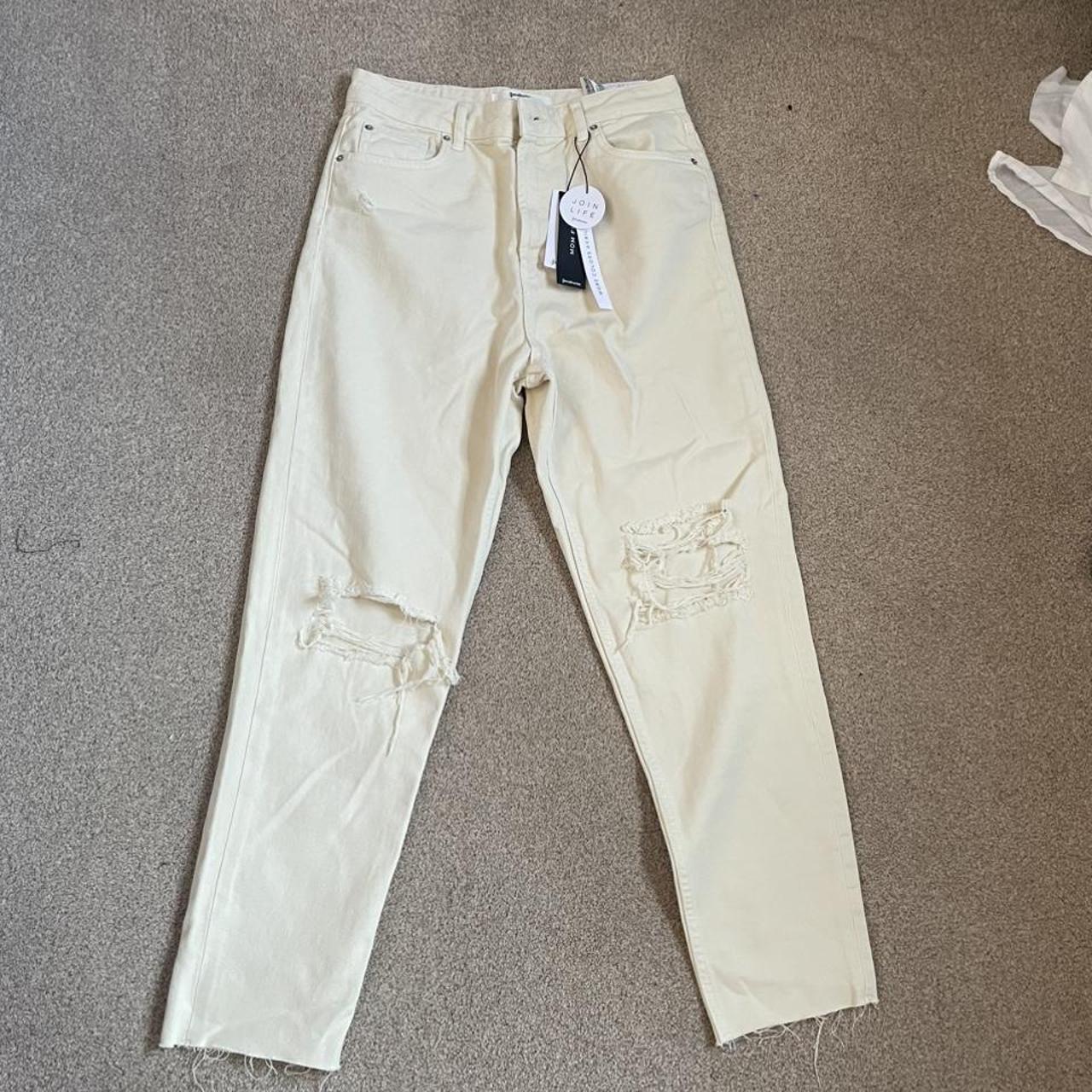 Stradivarius Women's Cream Jeans Depop