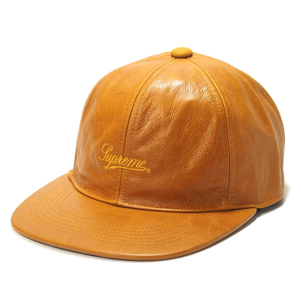 💥WTB💥 Supreme leather script logo 6 panel cap , Paypal