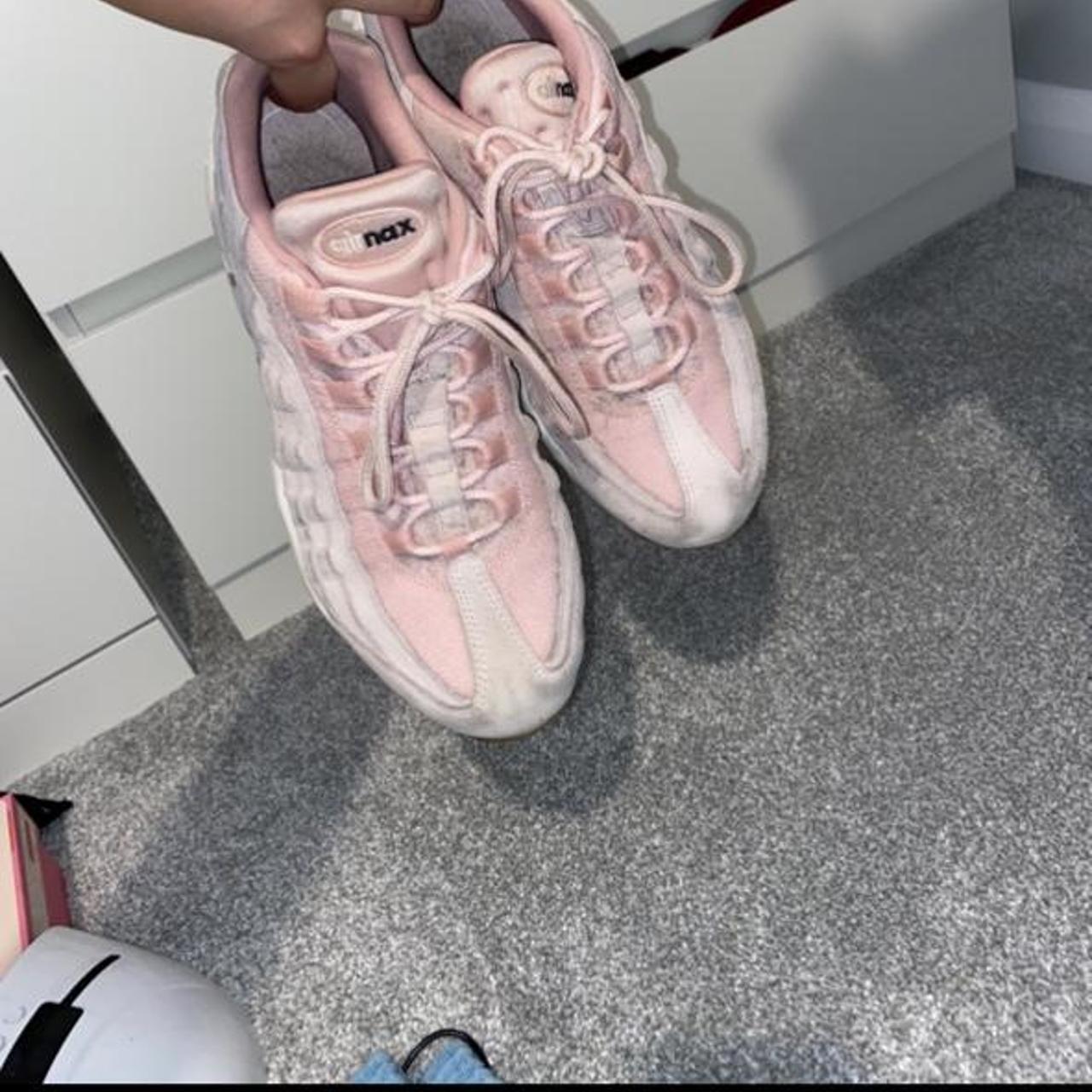 Baby pink air hot sale max 9