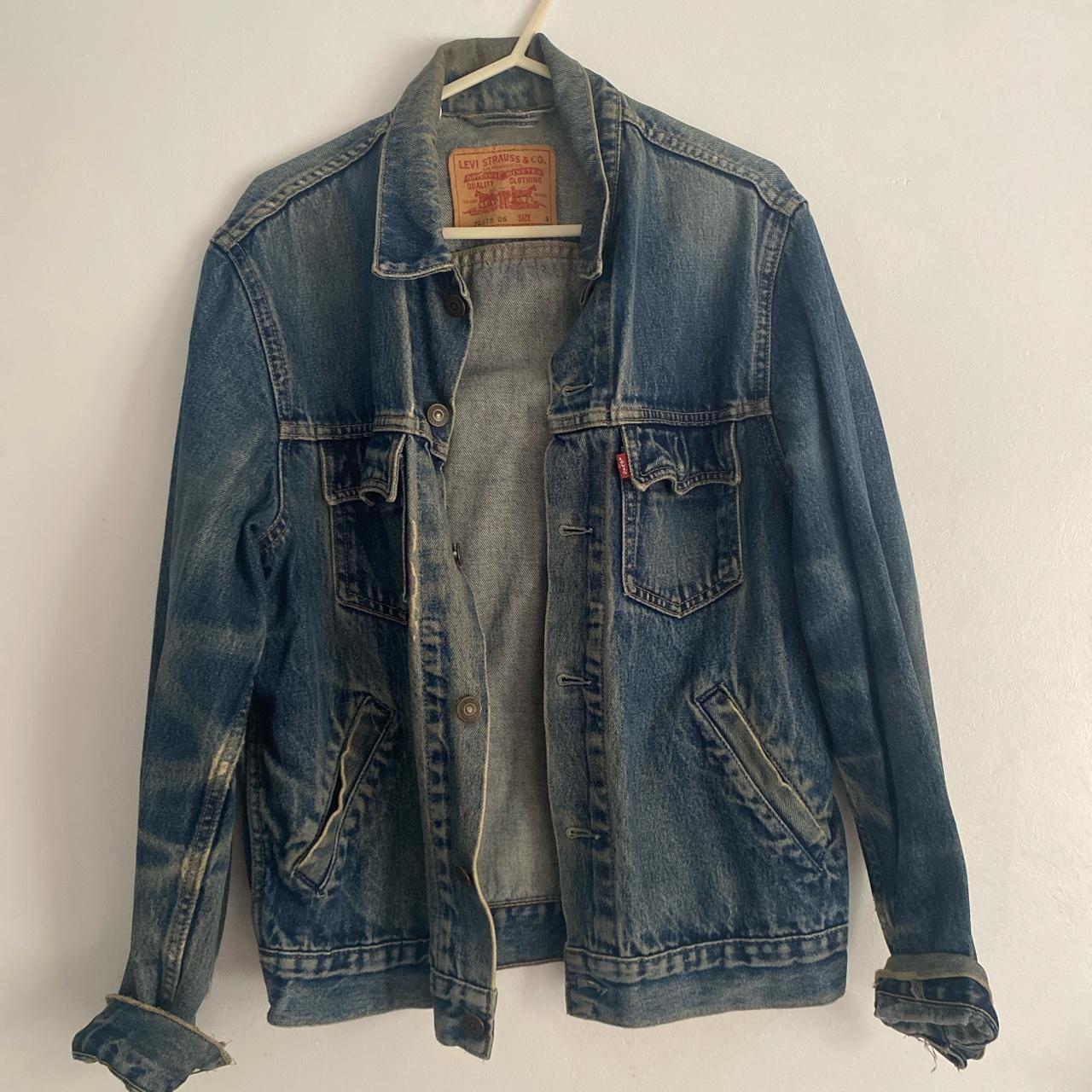 vintage levi’s denim jacket, hardly worn perfect... - Depop