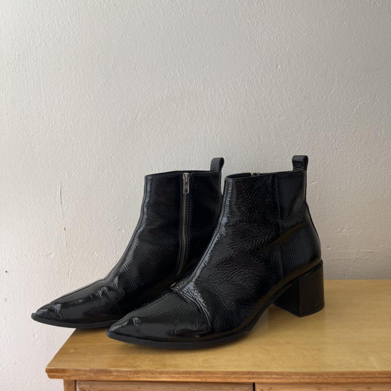 Everlane Women's Black and Silver Boots | Depop
