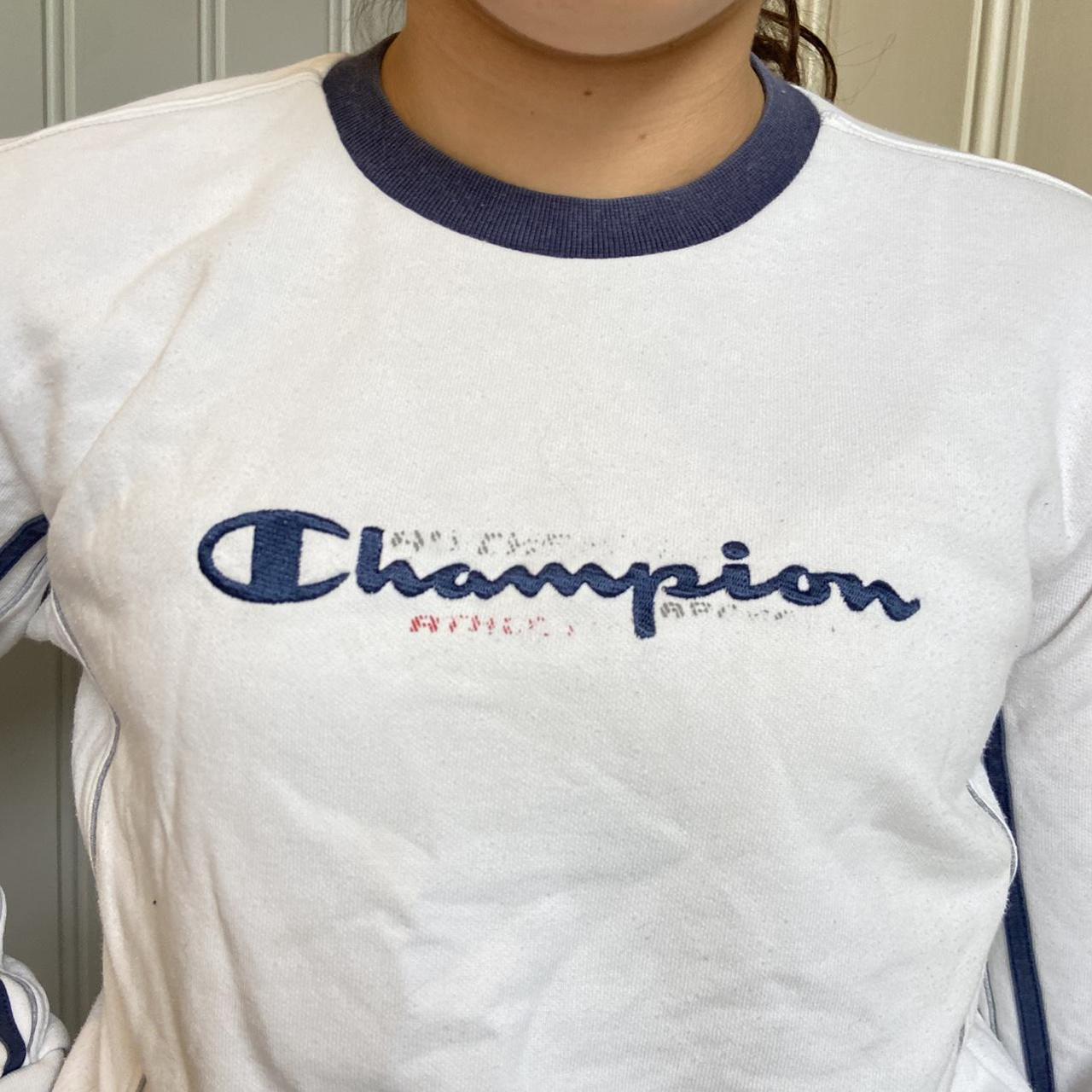 Champion Women's White Sweatshirt (3)