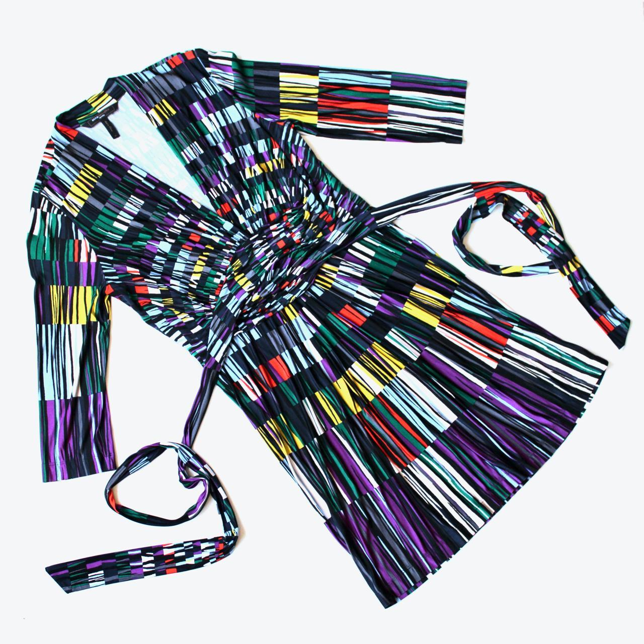 BCBGMaxazria Petites Bold Colorful Geometric Print