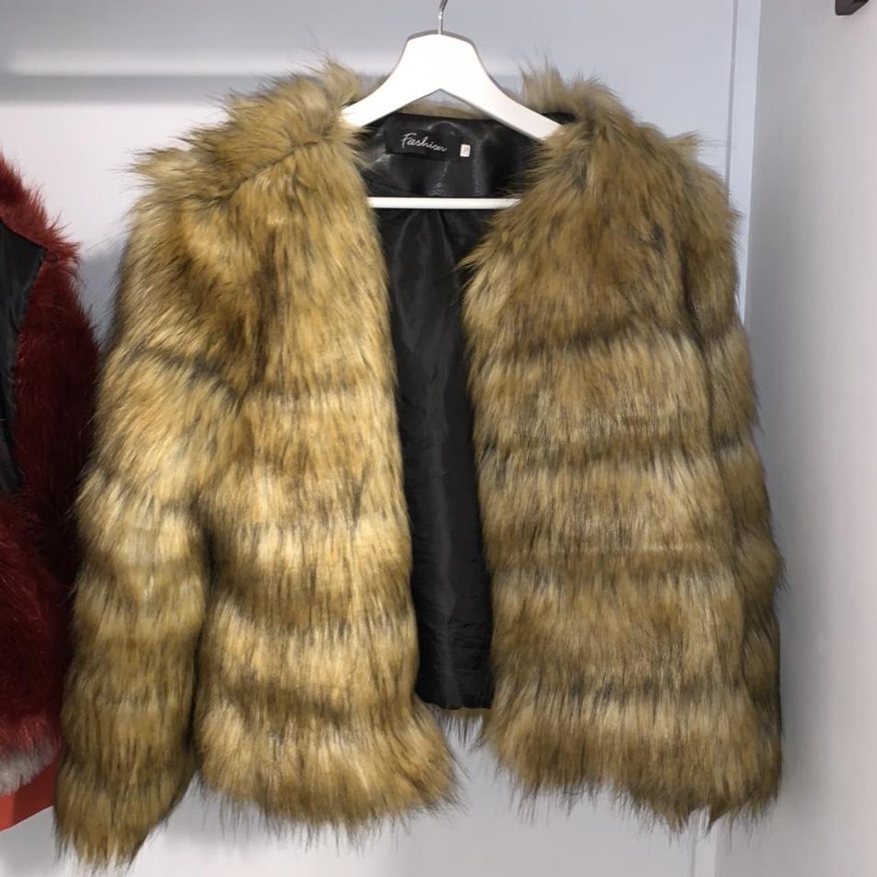 Racoon beige faux fur coat - M/L 10-14 Worn... - Depop