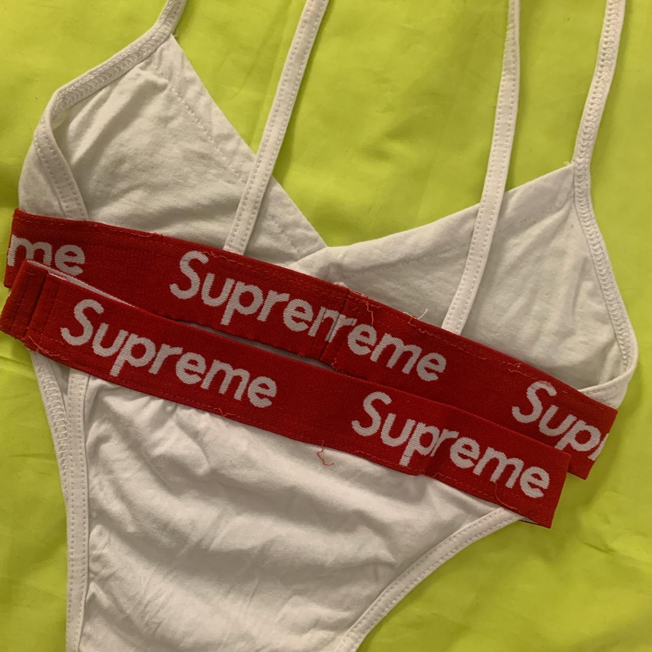 Supreme bra and underwear bra: 32 1/2 cm bottom: 29 cm - Depop