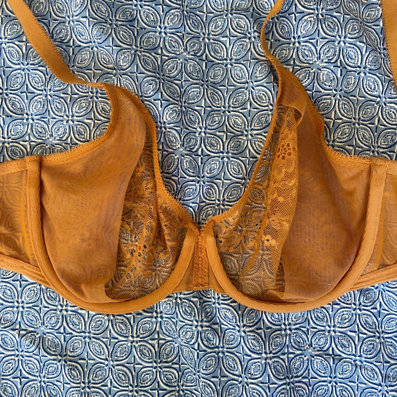 Gossard Women's Yellow and Tan Bra | Depop