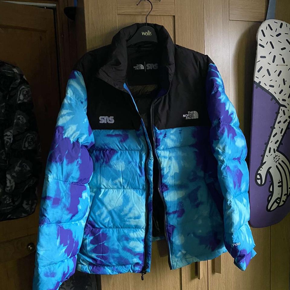 The north face sns nuptse jacket Size medium 9/10... - Depop