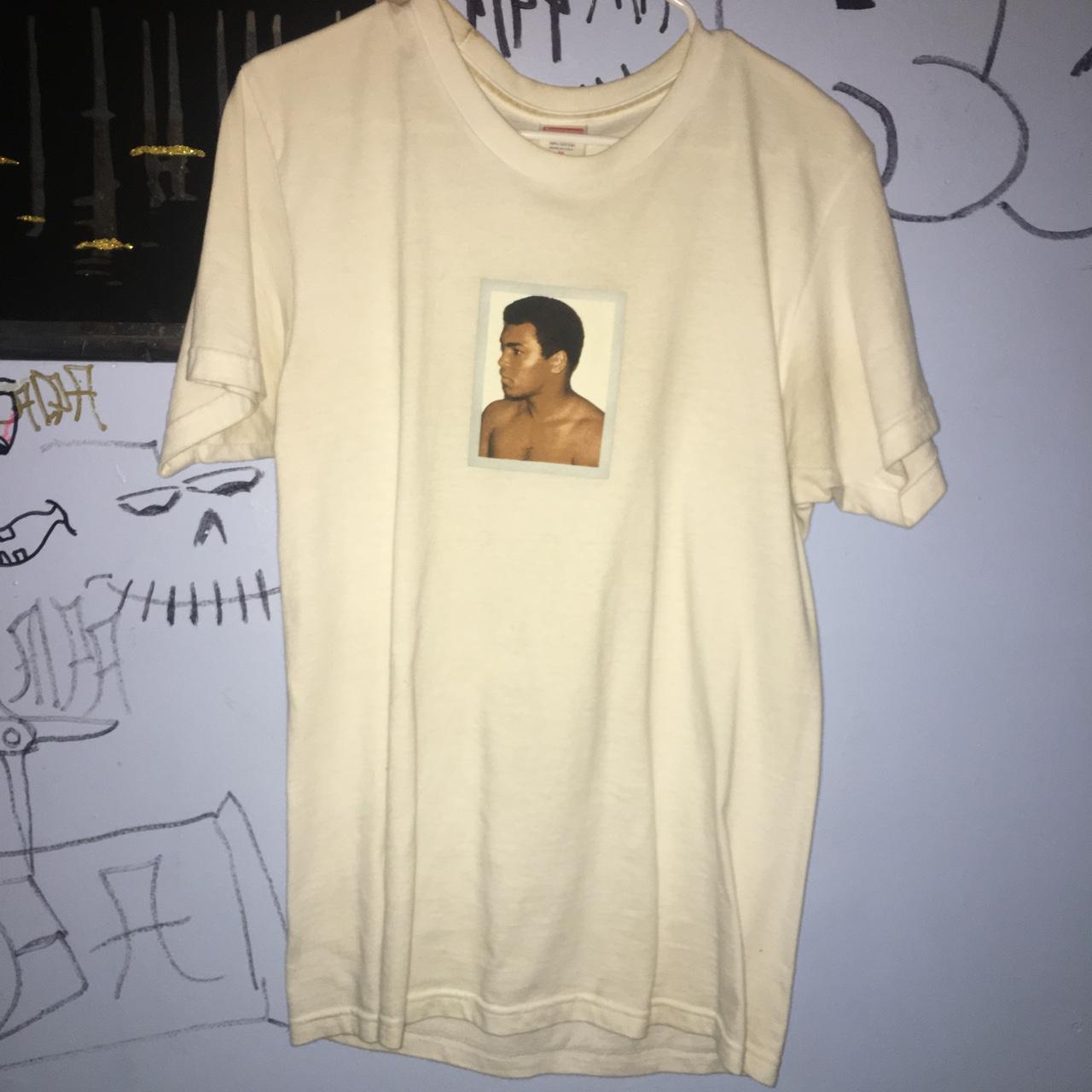 Supreme ali outlet tee