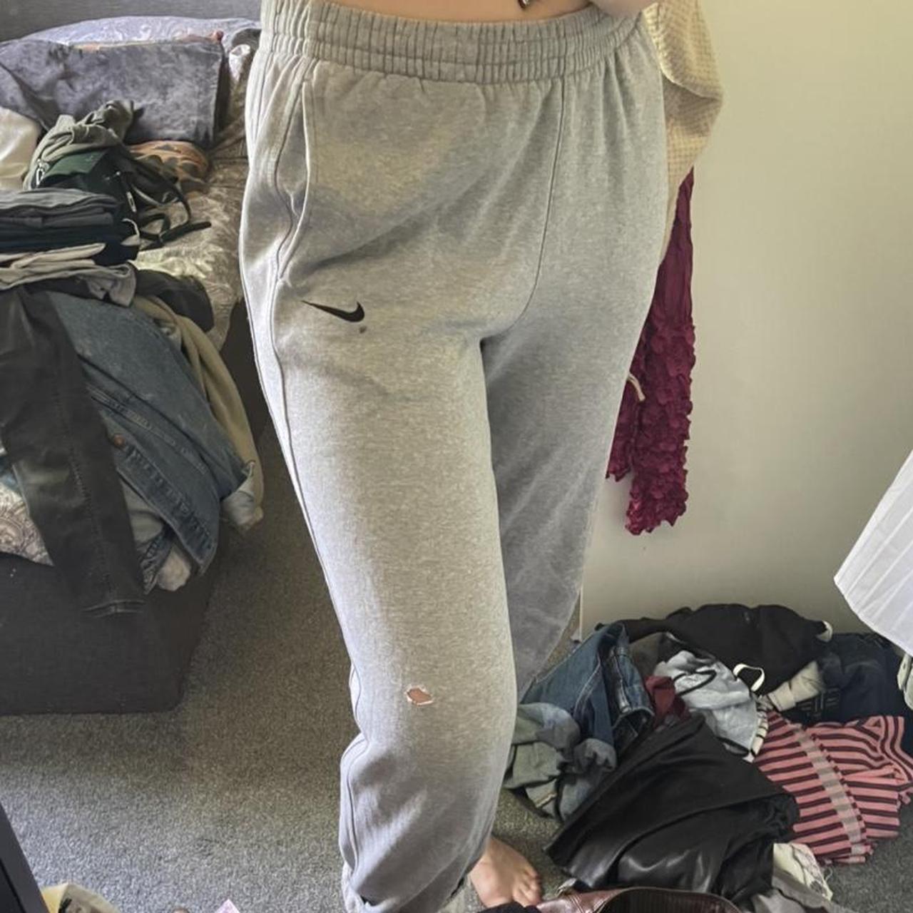 mens grey joggers nike