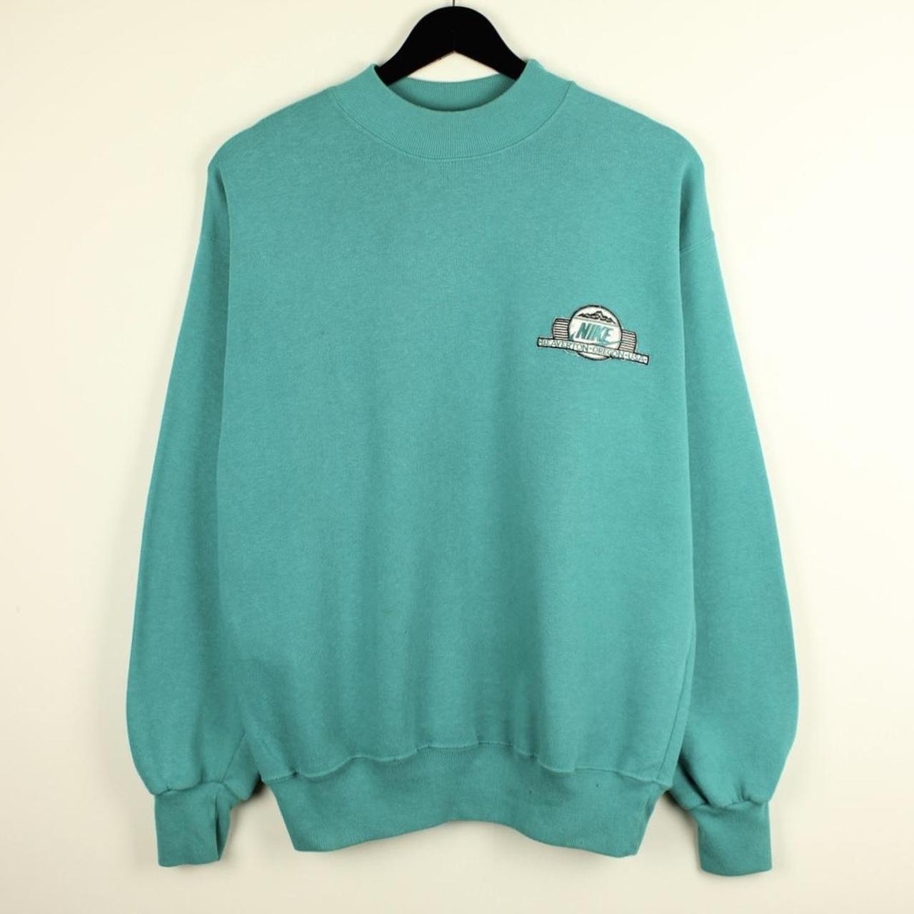 nike patch sweatshirt