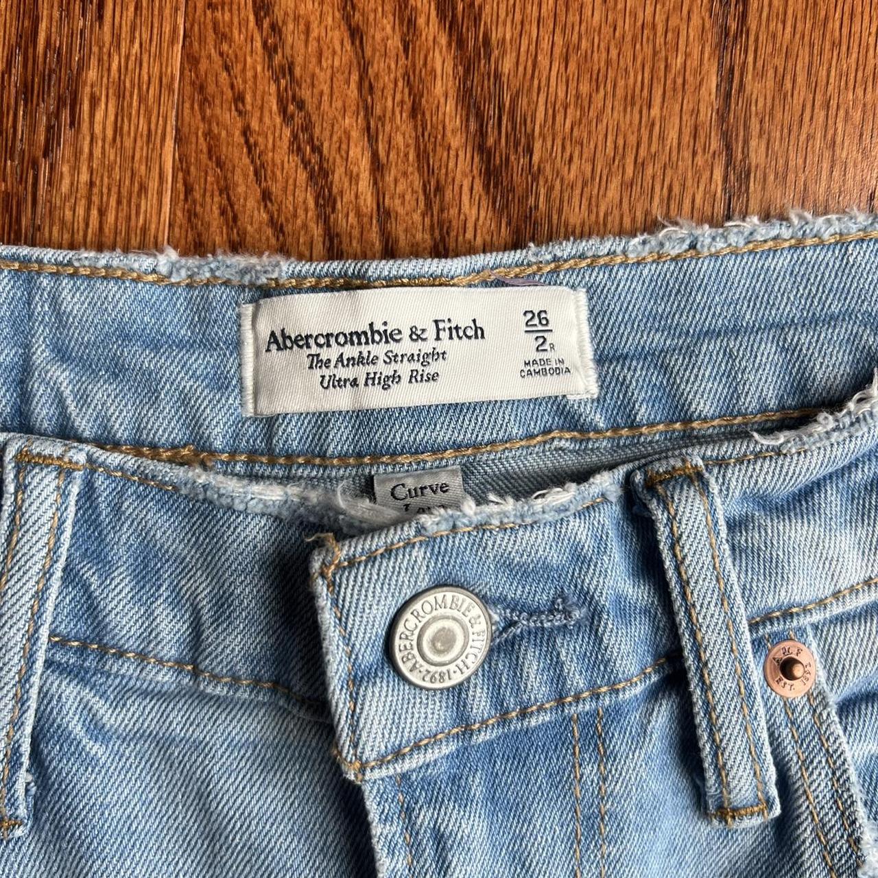 Abercrombie curve love jeans!!!!! Size 26/2!... - Depop