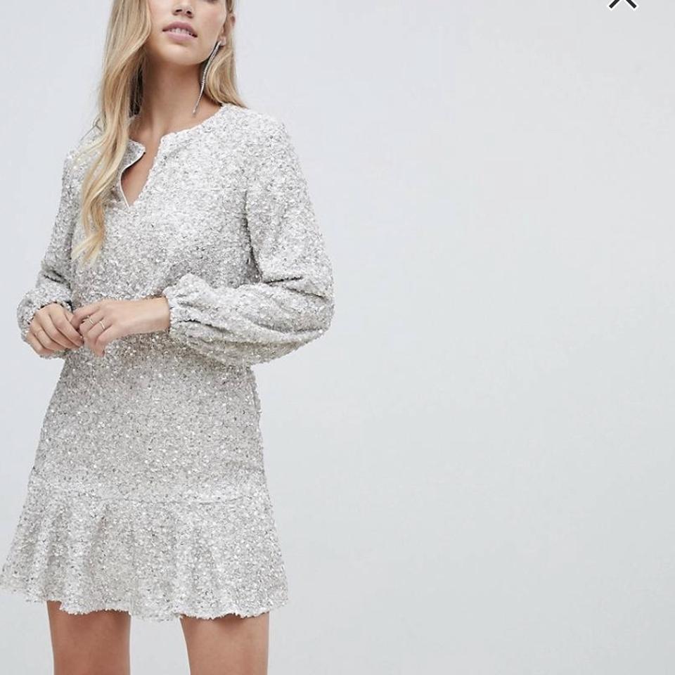 Forever new sequin flippy hem mini 2025 dress in silver